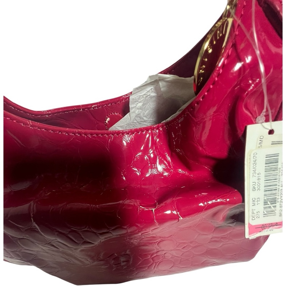 Gianni Bini Elegant Hot pink  Patent PLeather Handbag - Picture 4 of 14